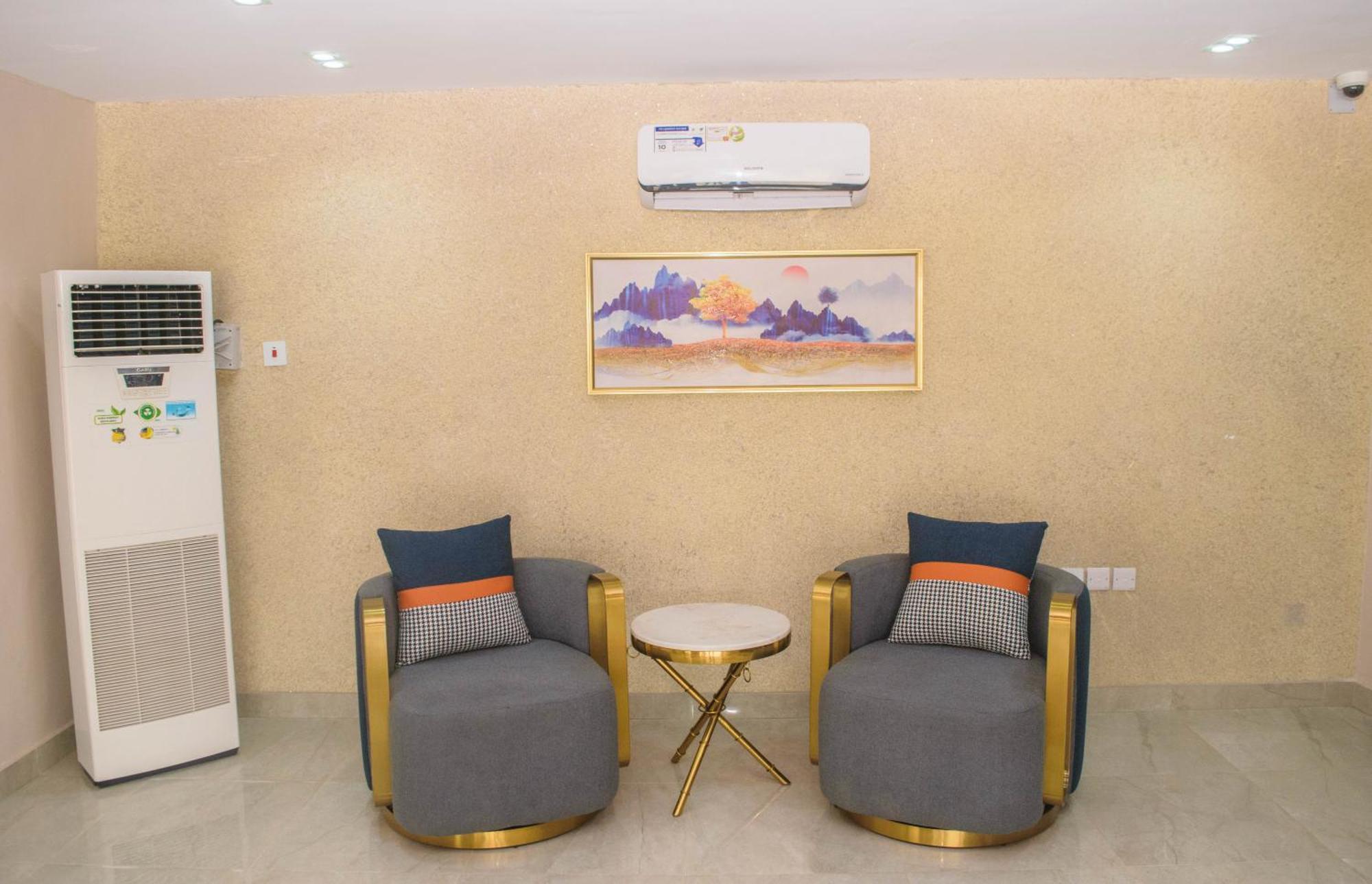 Blue Orange Hotel And Towers Shomolu Luaran gambar